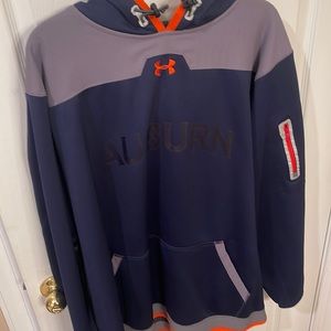 Like New ( Barely worn 3XL) Auburn pull over team gear. Great for fall season